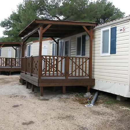 Autotrip Mobile Homes Belvedere Üdülőpark Seget Vranjica