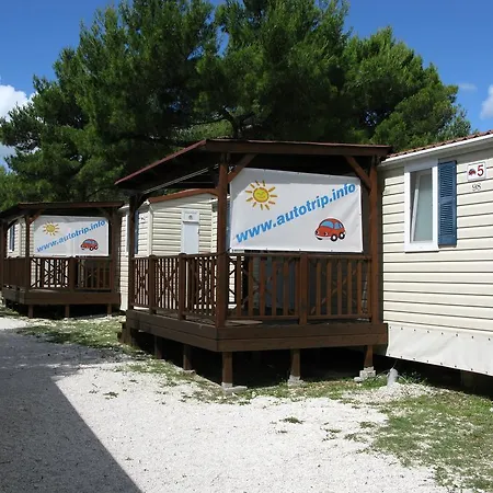 Autotrip Mobile Homes Belvedere Üdülőpark *