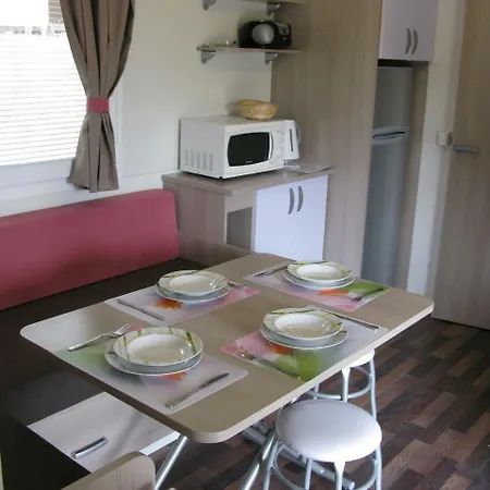 Autotrip Mobile Homes Belvedere Üdülőpark *